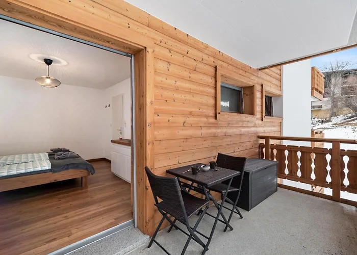 Appartement Chaleureux à *